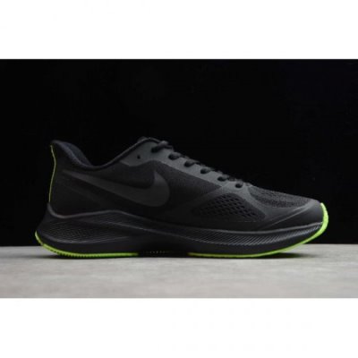 Nike Erkek Zoom Winflo 7x Siyah / Yeşil Koşu Ayakkabısı Türkiye - 68JNDIW6